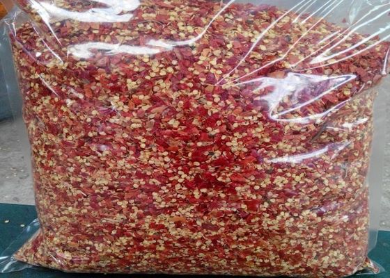 Sin pie machacada secó el condimento rojo de la comida de la humedad de Chili Flakes 1m m el 12%