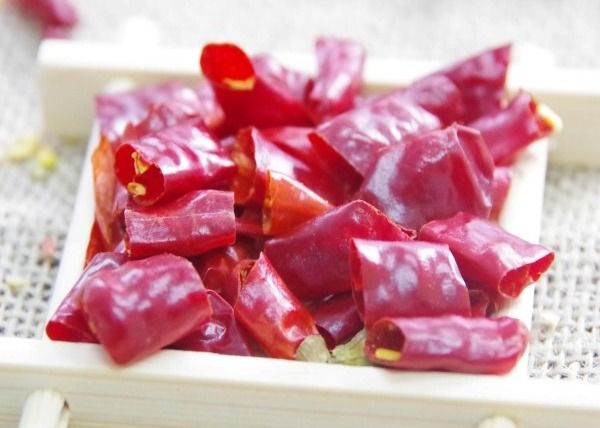 Fuerte picante Sanying Tianjing Pimientos rojos 10/000-20/000 SHU con sabor a chile